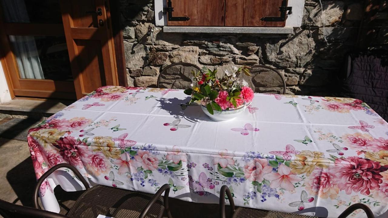 Casa Delle Rose Villa Teglio Eksteriør bilde